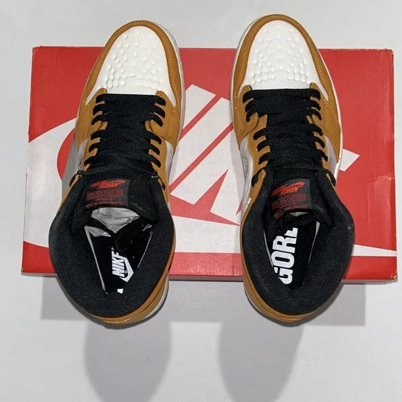 Jordan 1 Retro High Element Men’s Size 11 - Picture 6 of 8